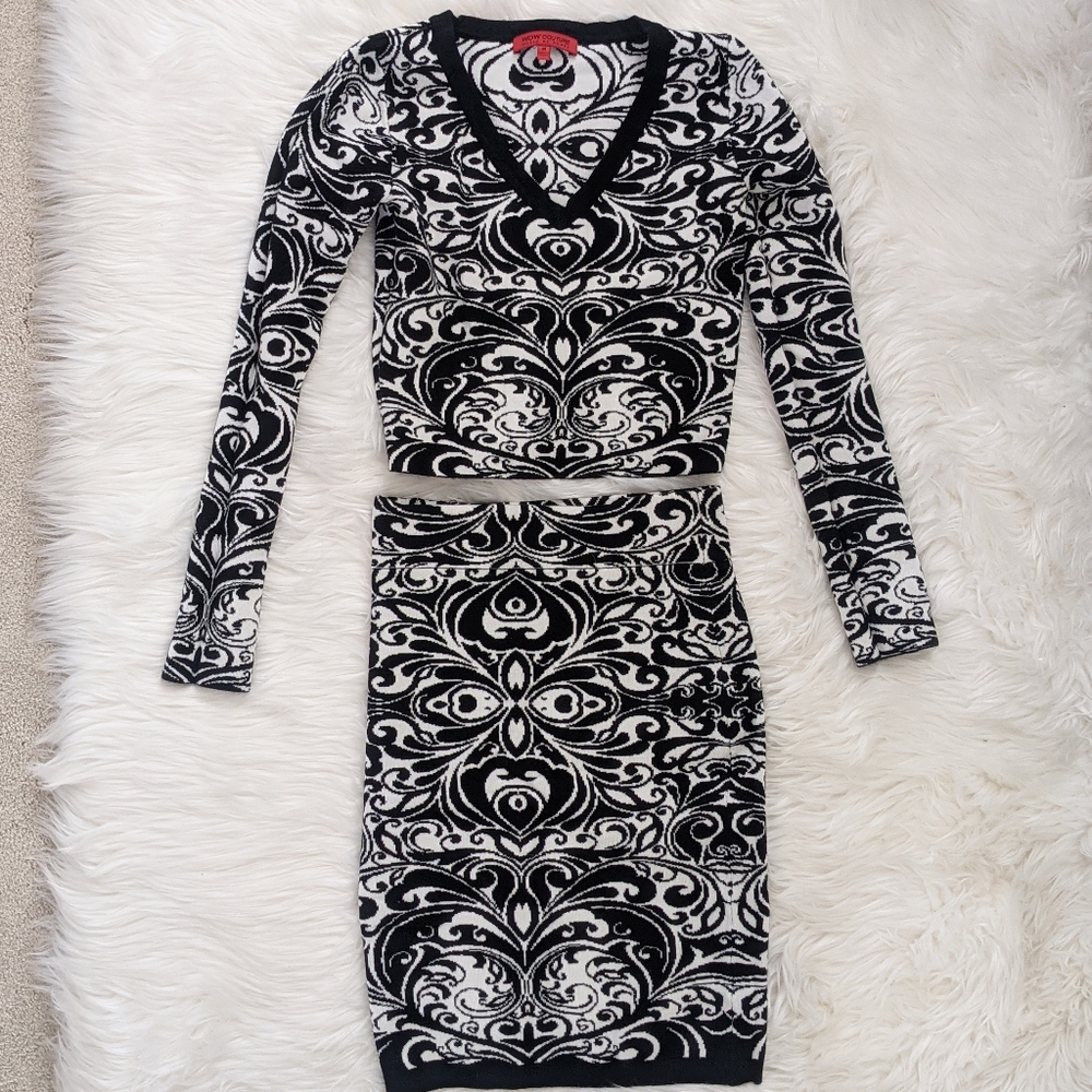 Black and White V-Neck Knit Skirt Set